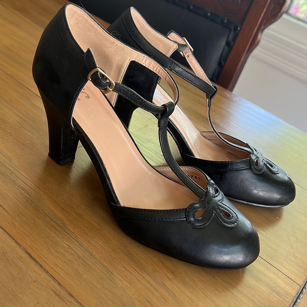Vintage inspired Heels